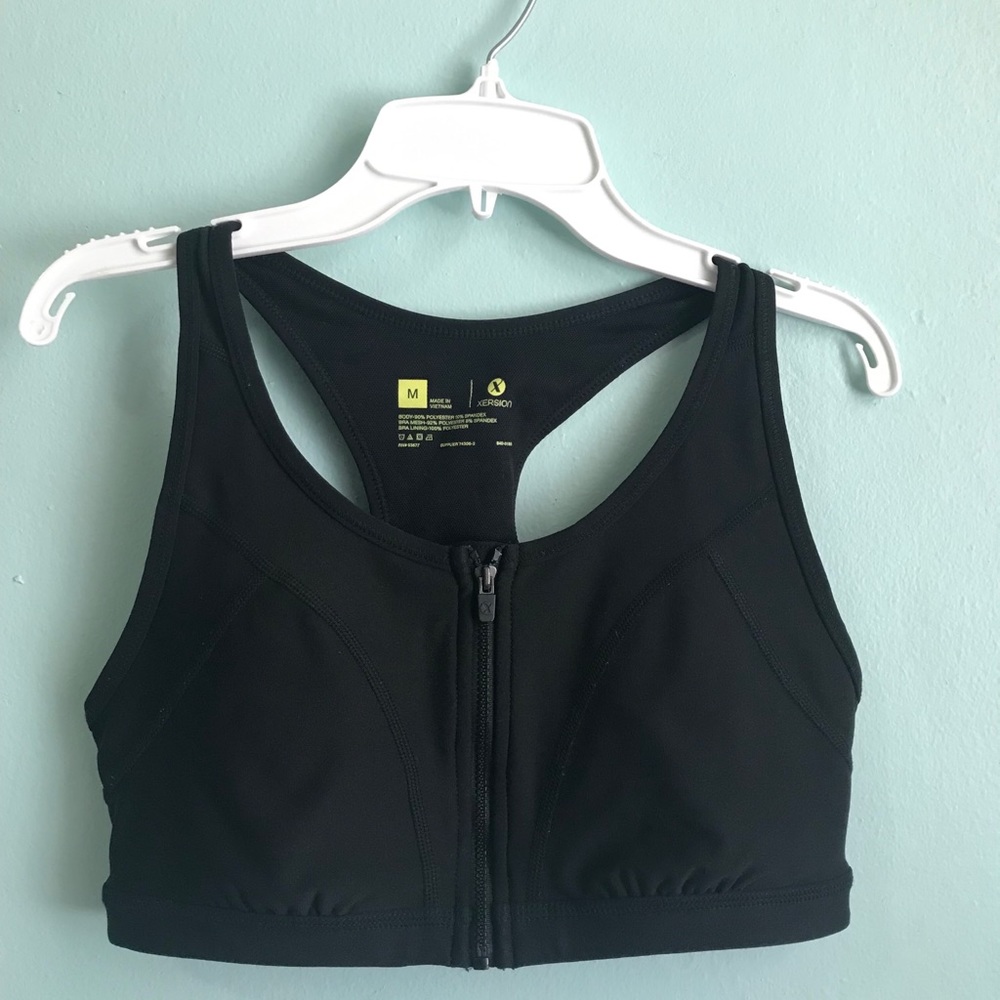 JCPenney Xersion Front Zip Sports Bra Medium